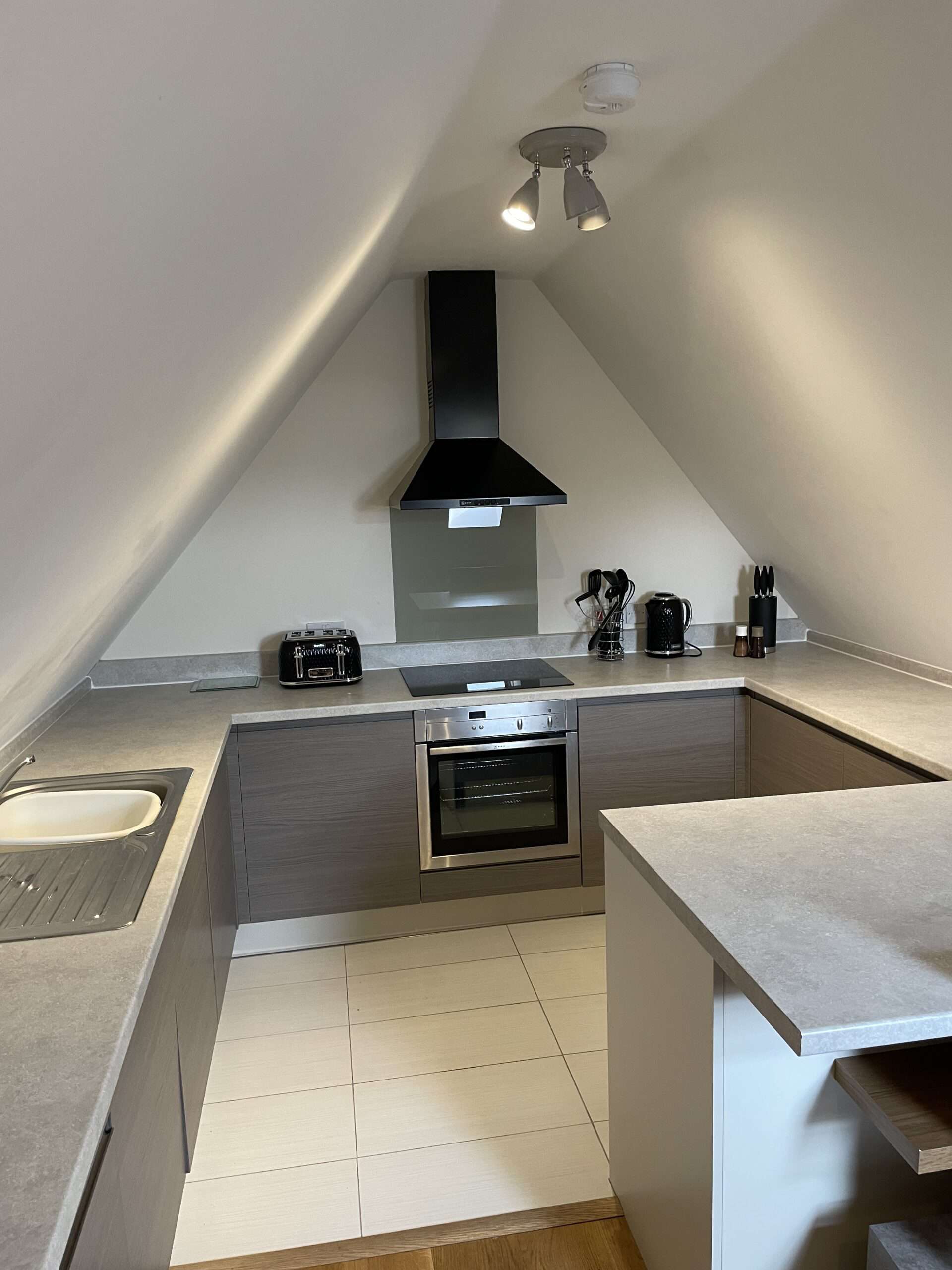 The Priory St Ives Cambridgeshire serviced accommodation kitchen
